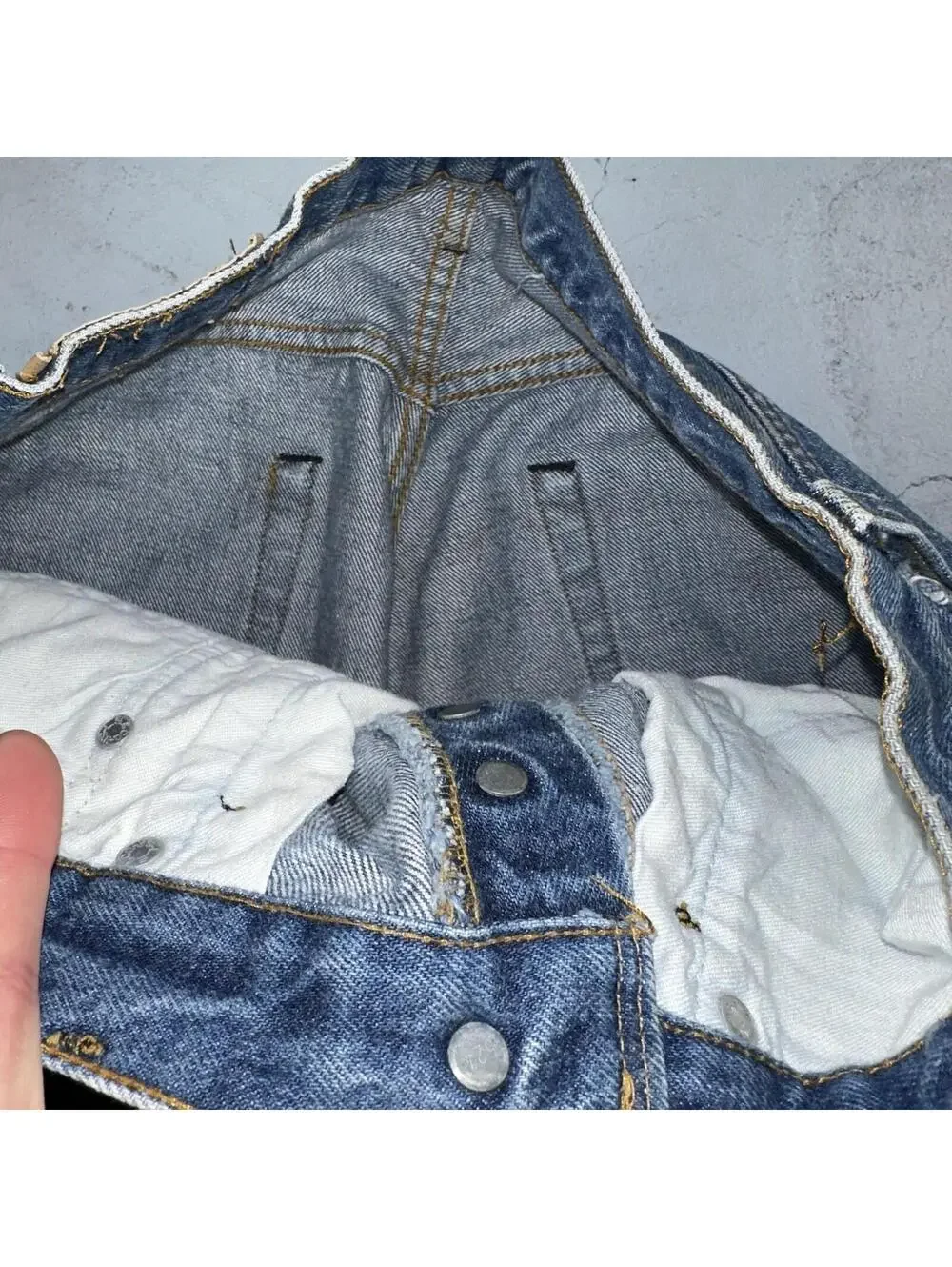 Levis 501 Vintage 80s Redline Selvedge USA XX Jeans Med Wash 32x32 Act 30x29